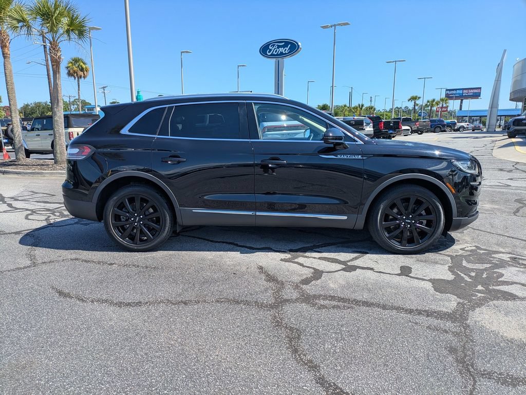 Certified 2023 Lincoln Nautilus Reserve w/ Monochromatic Package AWD/4WD image 3