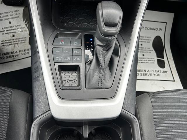 Used 2024 Toyota RAV4 LE image 20