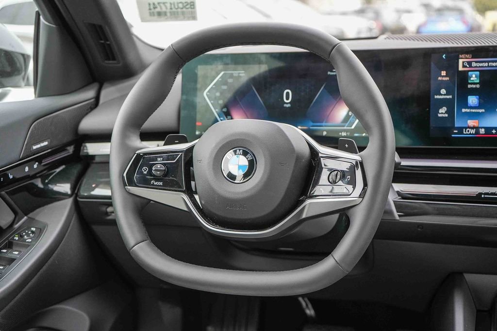 Used 2025 BMW 530i 530i w/ Premium Package image 16