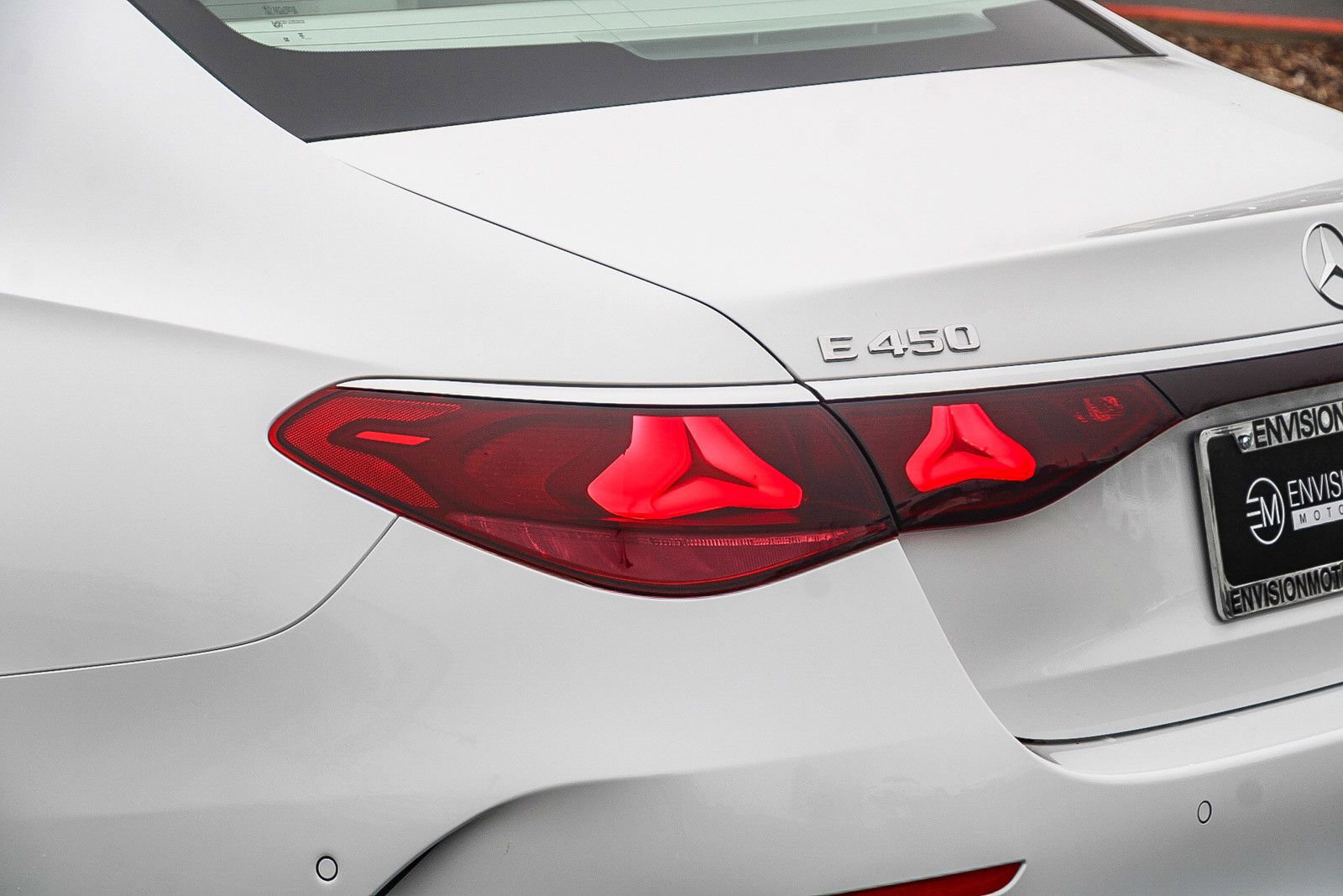 New 2026 Mercedes-Benz E 450 4MATIC Sedan image 11