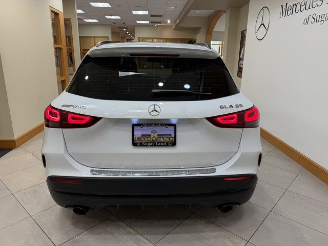 Certified 2022 Mercedes-Benz GLA 35 AMG 4MATIC image 4