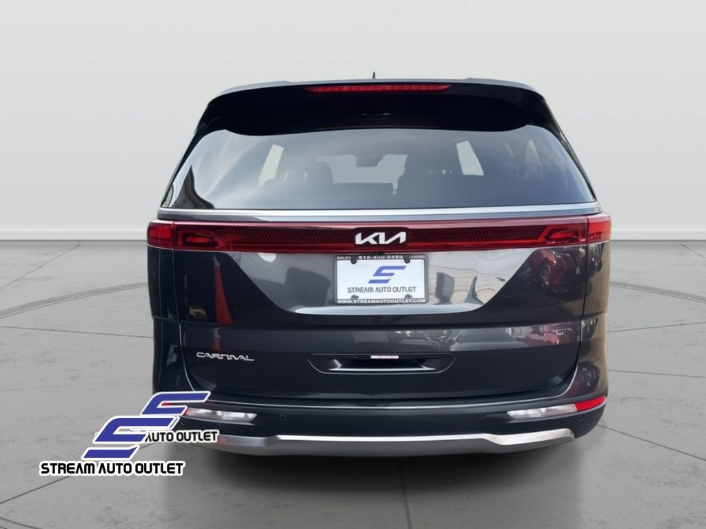 Used 2024 Kia Carnival SX image 6