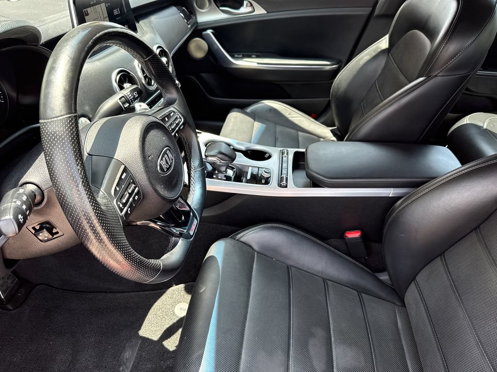 Used 2018 Kia Stinger GT2 AWD/4WD image 19