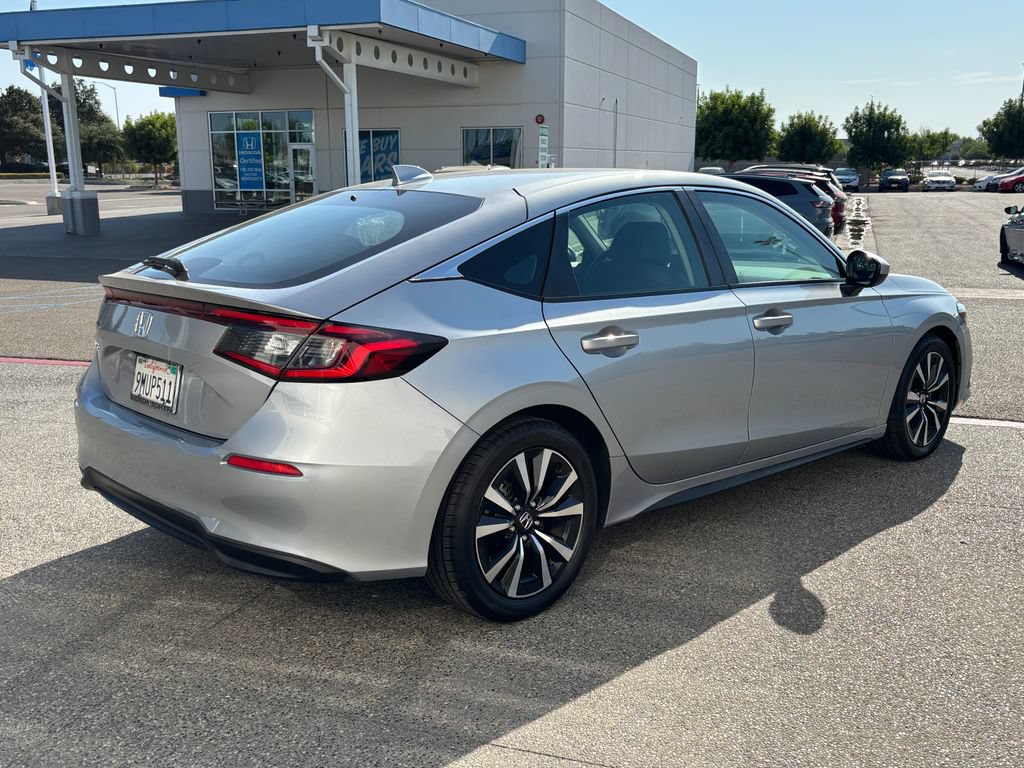 Used 2024 Honda Civic EX-L image 5
