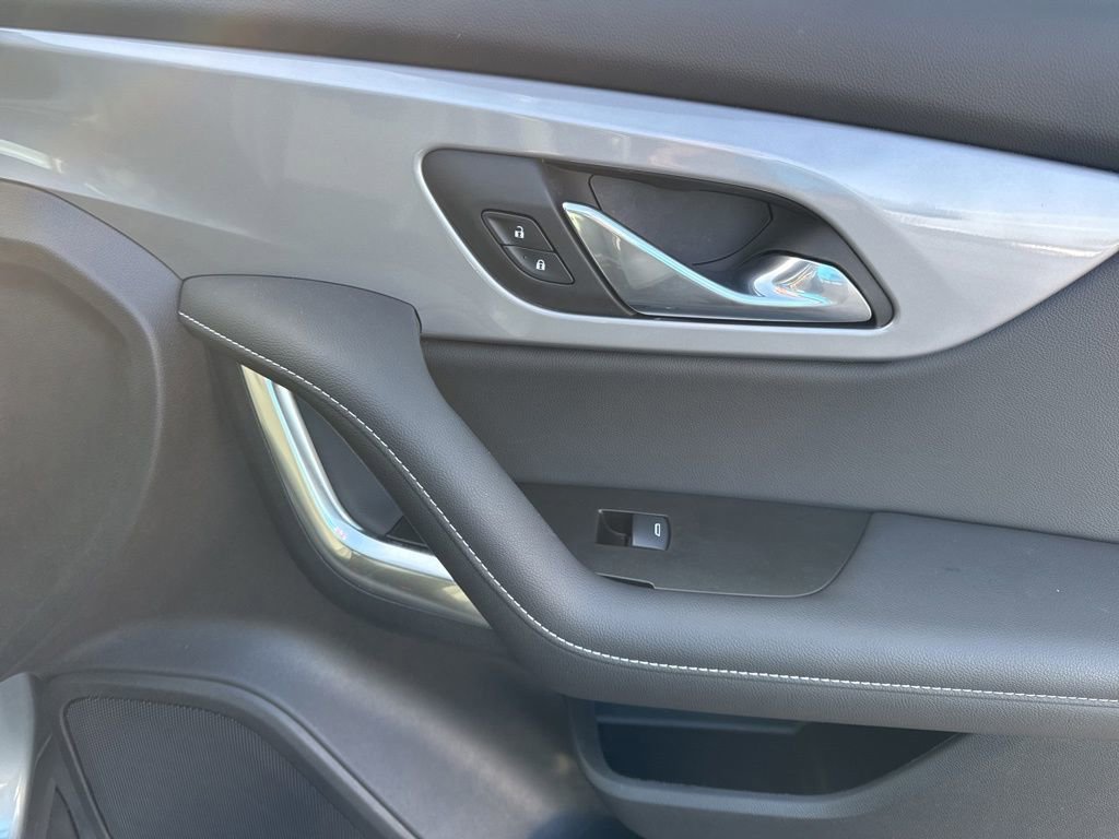 Used 2023 Chevrolet Blazer LT w/ Convenience Package image 17