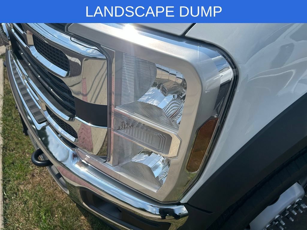 New 2026 Ford F550 4x4 Crew Cab image 25