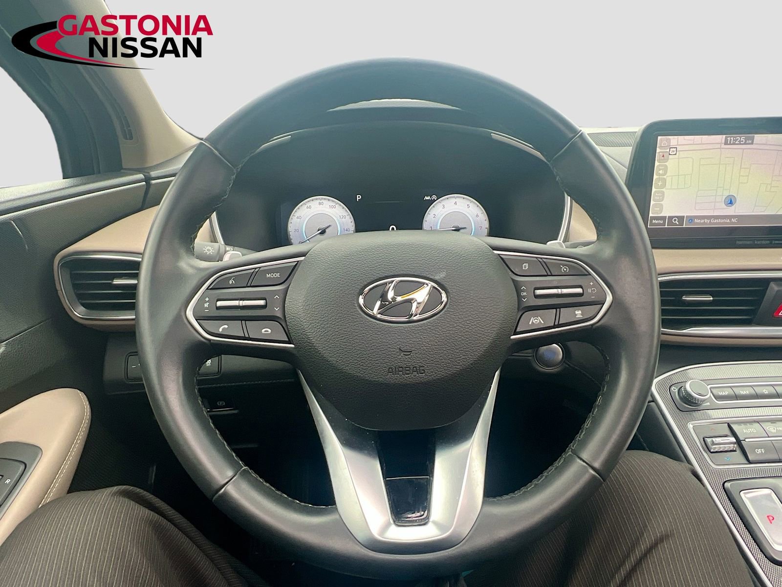 Used 2023 Hyundai Santa Fe SEL w/ Premium Package image 14