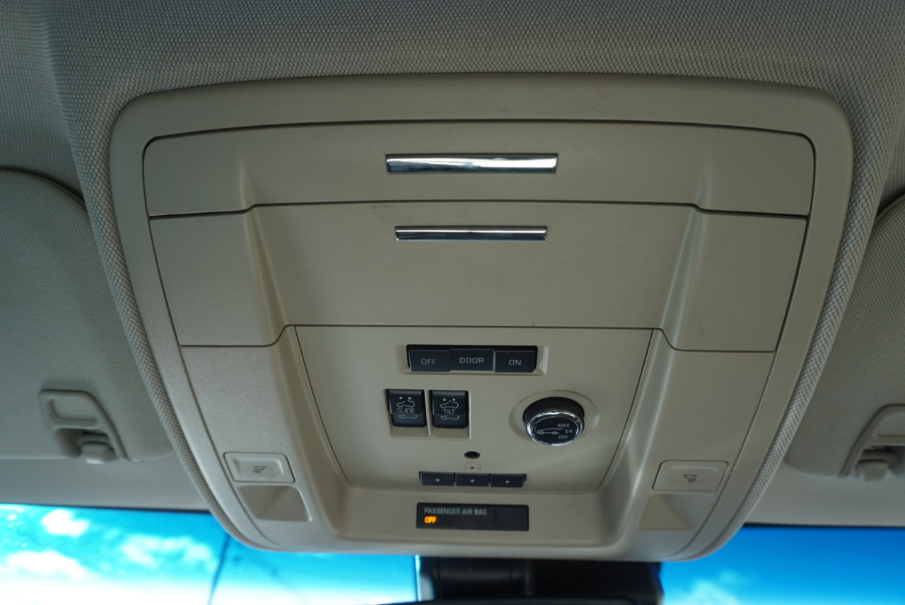 Used 2018 GMC Yukon Denali w/ Open Road Package image 28