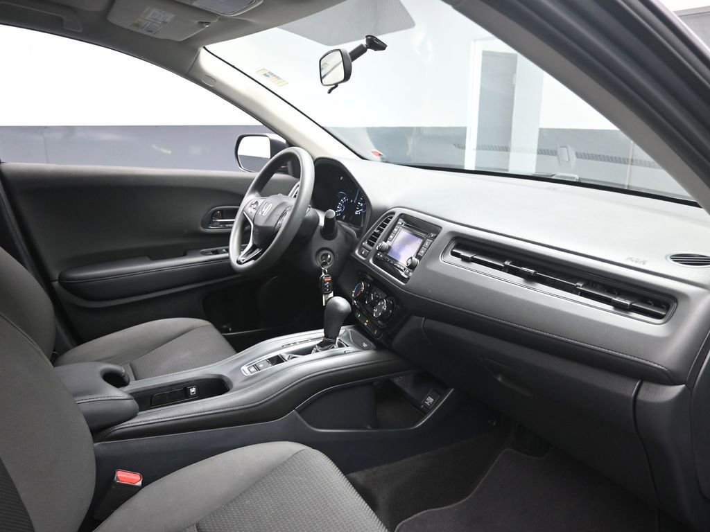 Used 2022 Honda HR-V LX image 27