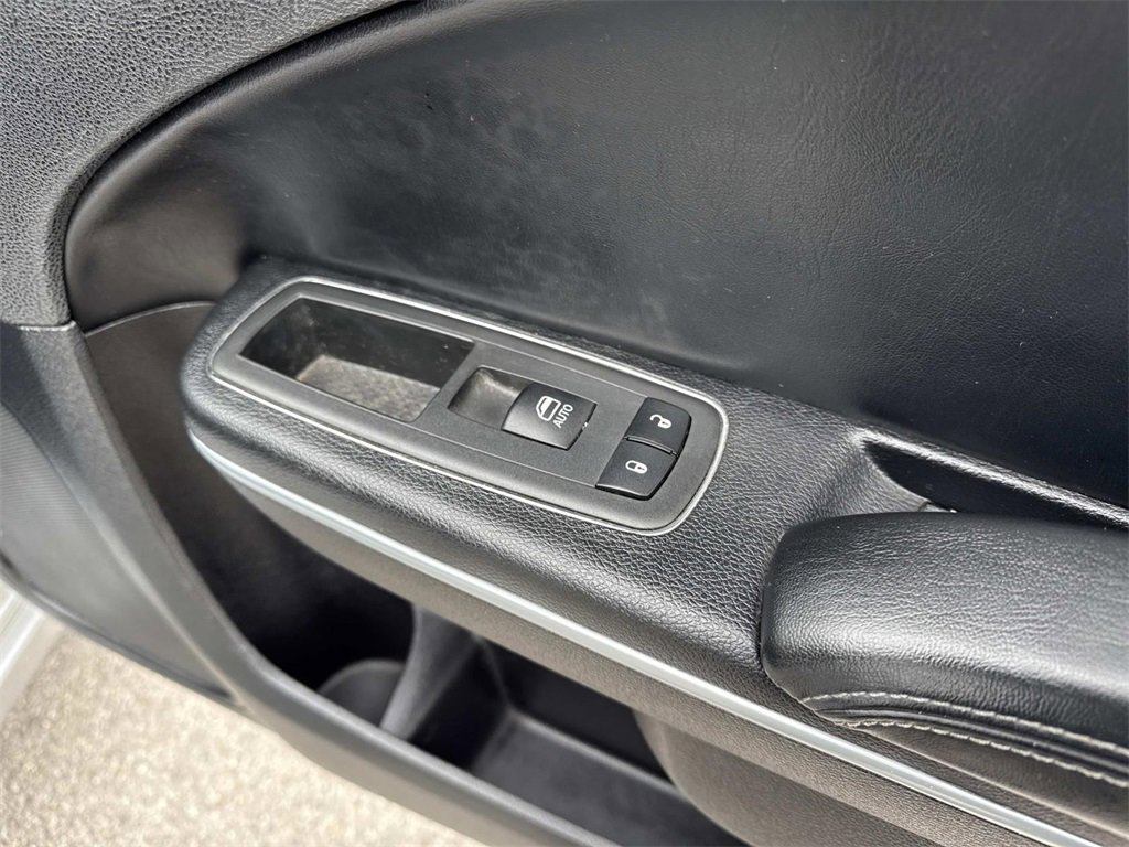 Used 2021 Dodge Charger SXT w/ Leather Interior Group image 29
