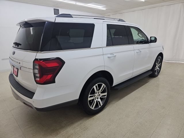 Used 2024 Ford Expedition Limited AWD/4WD image 16