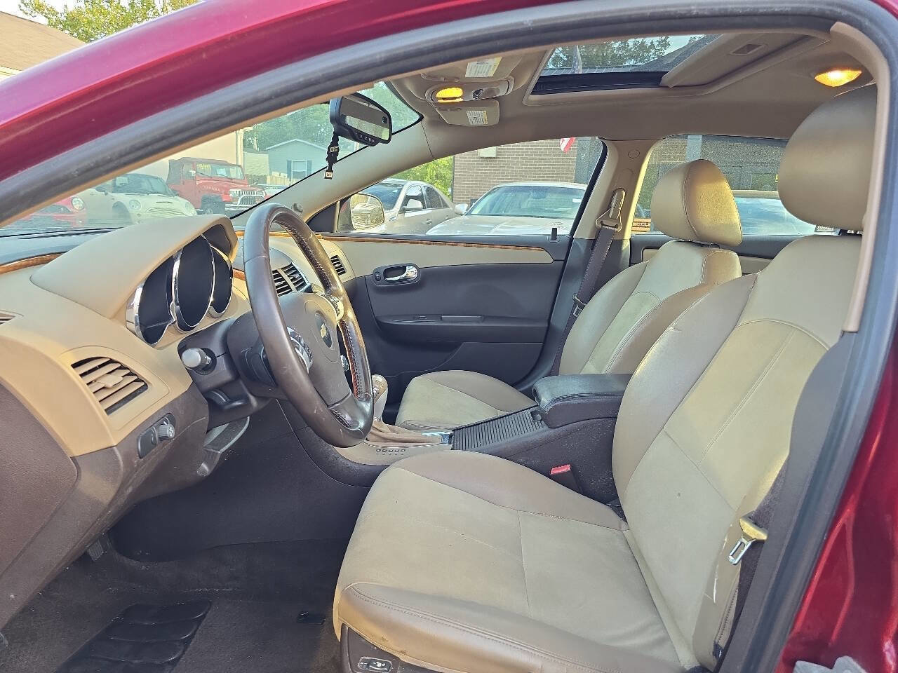 Used 2010 Chevrolet Malibu LT w/ HFV6 Engine Package image 14