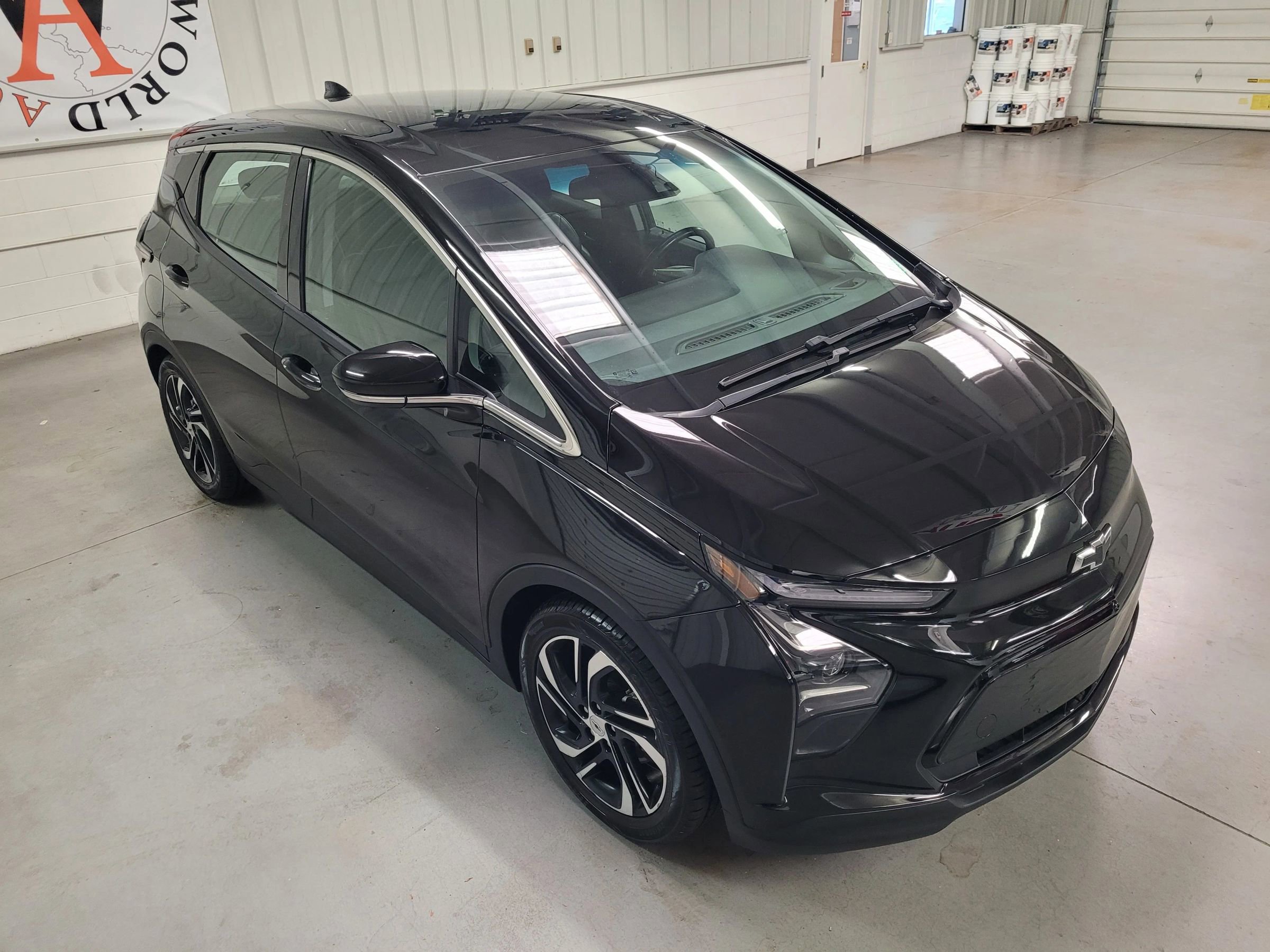 Used 2023 Chevrolet Bolt LT image 11