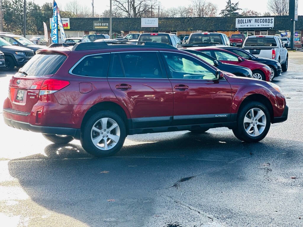 Used 2014 Subaru Outback 2.5i Premium image 7