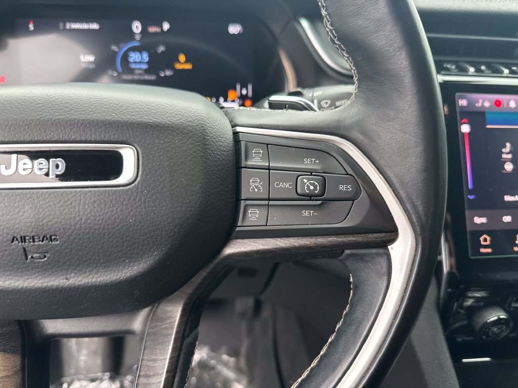 Used 2021 Jeep Grand Cherokee L Limited AWD/4WD image 20