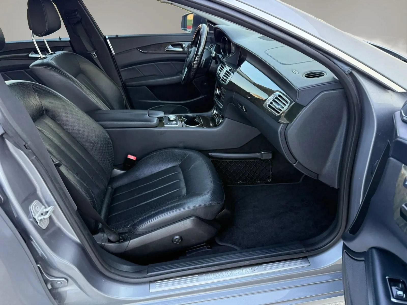 Used 2012 Mercedes-Benz CLS 550 4MATIC image 18