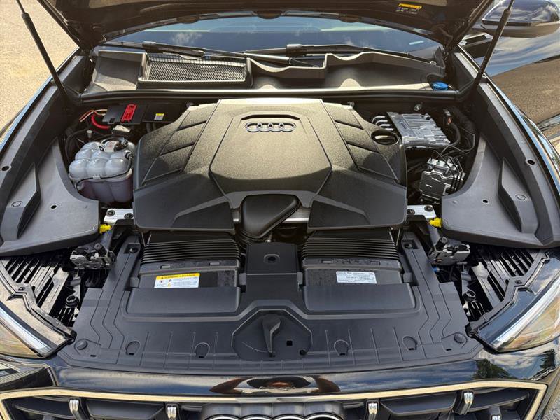 Used 2024 Audi Q8 Premium Plus w/ Premium Plus Package image 18