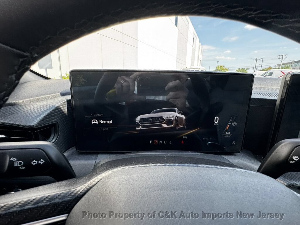 Used 2025 Ford Mustang Coupe RWD image 32