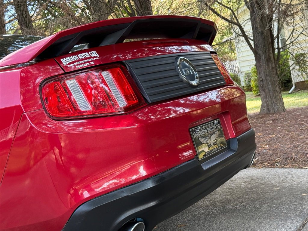 Used 2010 Ford Mustang GT Premium image 24