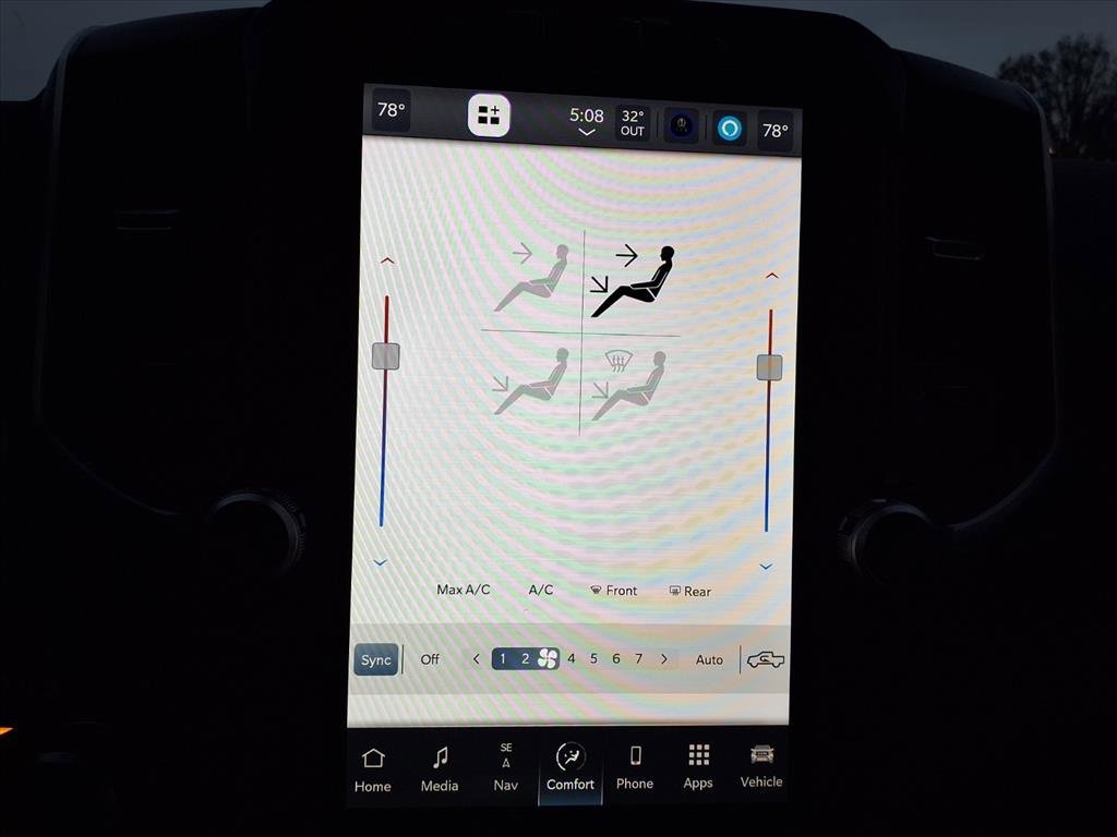 Used 2024 RAM 2500 Big Horn w/ Sport Appearance Package image 8