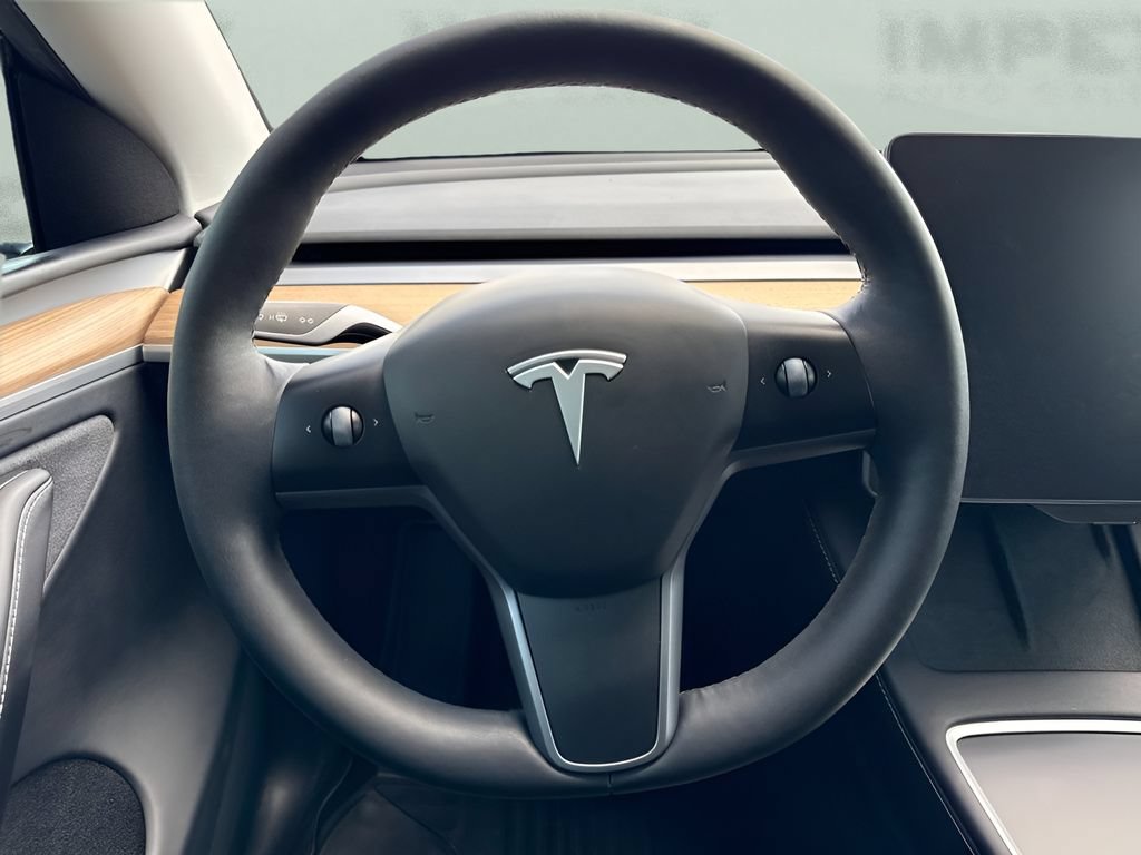 Used 2024 Tesla Model Y Long Range AWD/4WD image 15