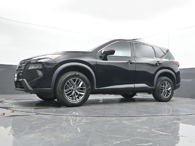 Used 2024 Nissan Rogue S AWD/4WD image 46