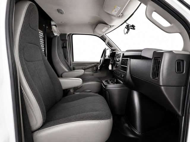 Used 2025 GMC Savana 2500 w/ Driver Convenience Package RWD image 26