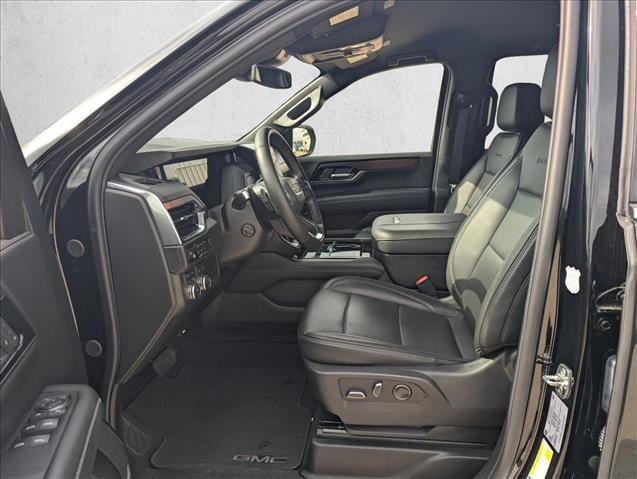 Certified 2025 GMC Yukon Denali AWD/4WD image 12