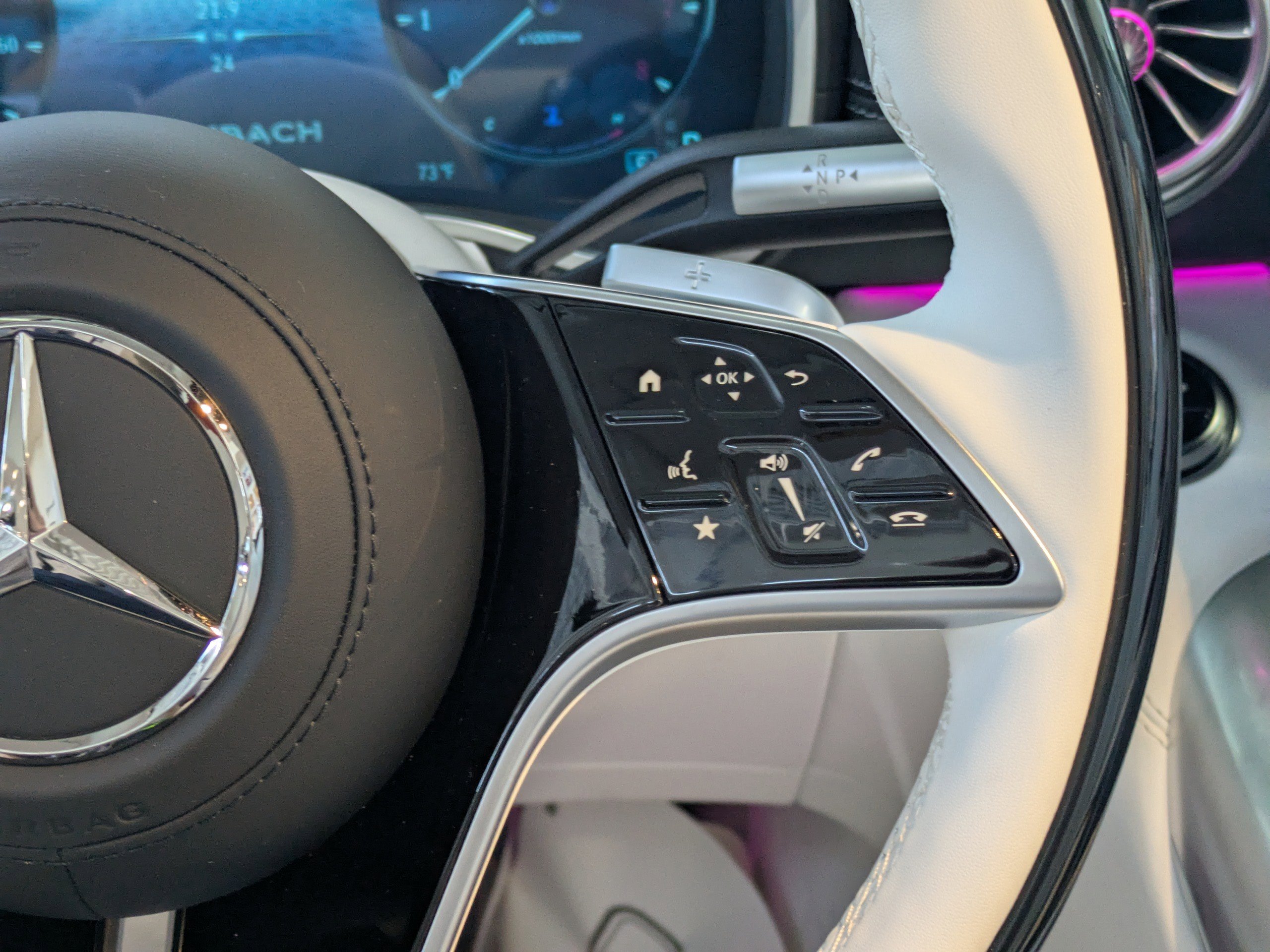New 2026 Mercedes-Benz Maybach SL 680 image 18