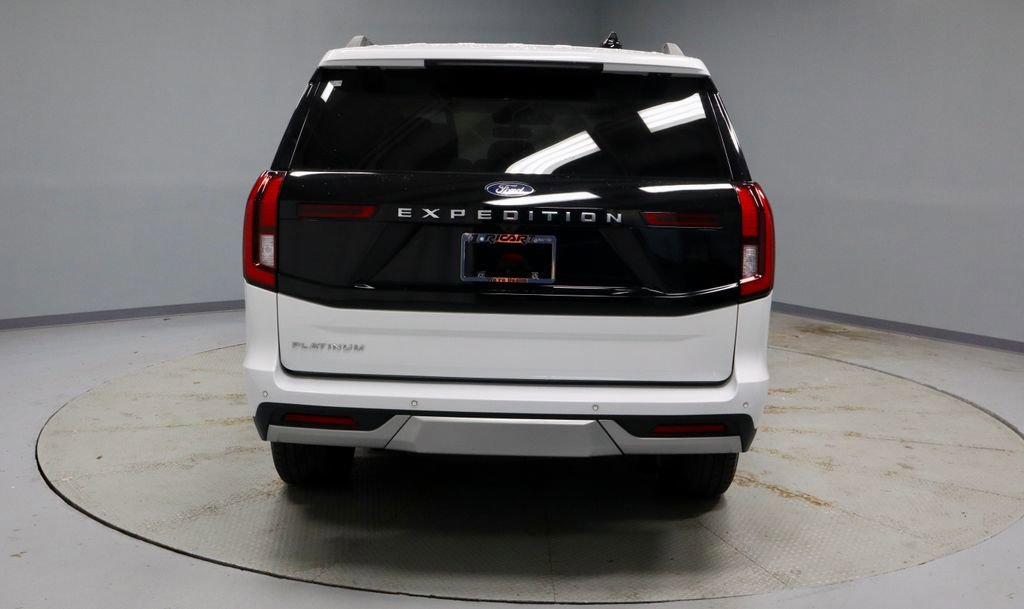 Certified 2025 Ford Expedition Platinum w/ Driver's Package image 10
