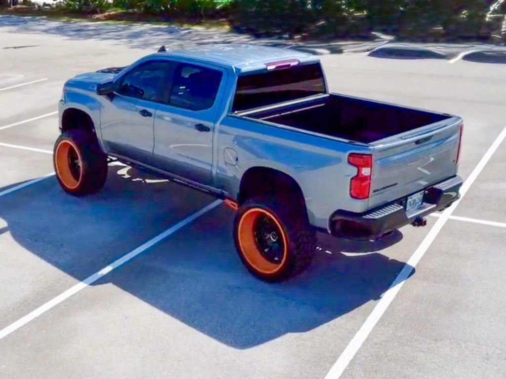 Used 2025 Chevrolet Silverado 1500 LT Trail Boss AWD/4WD image 15