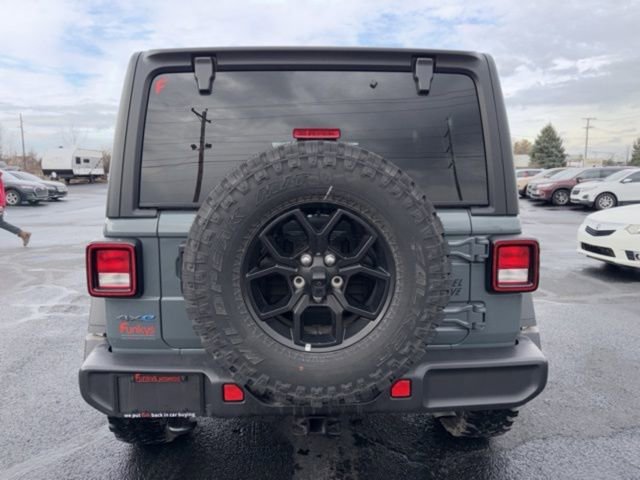 Used 2025 Jeep Wrangler Willys 4xe image 5