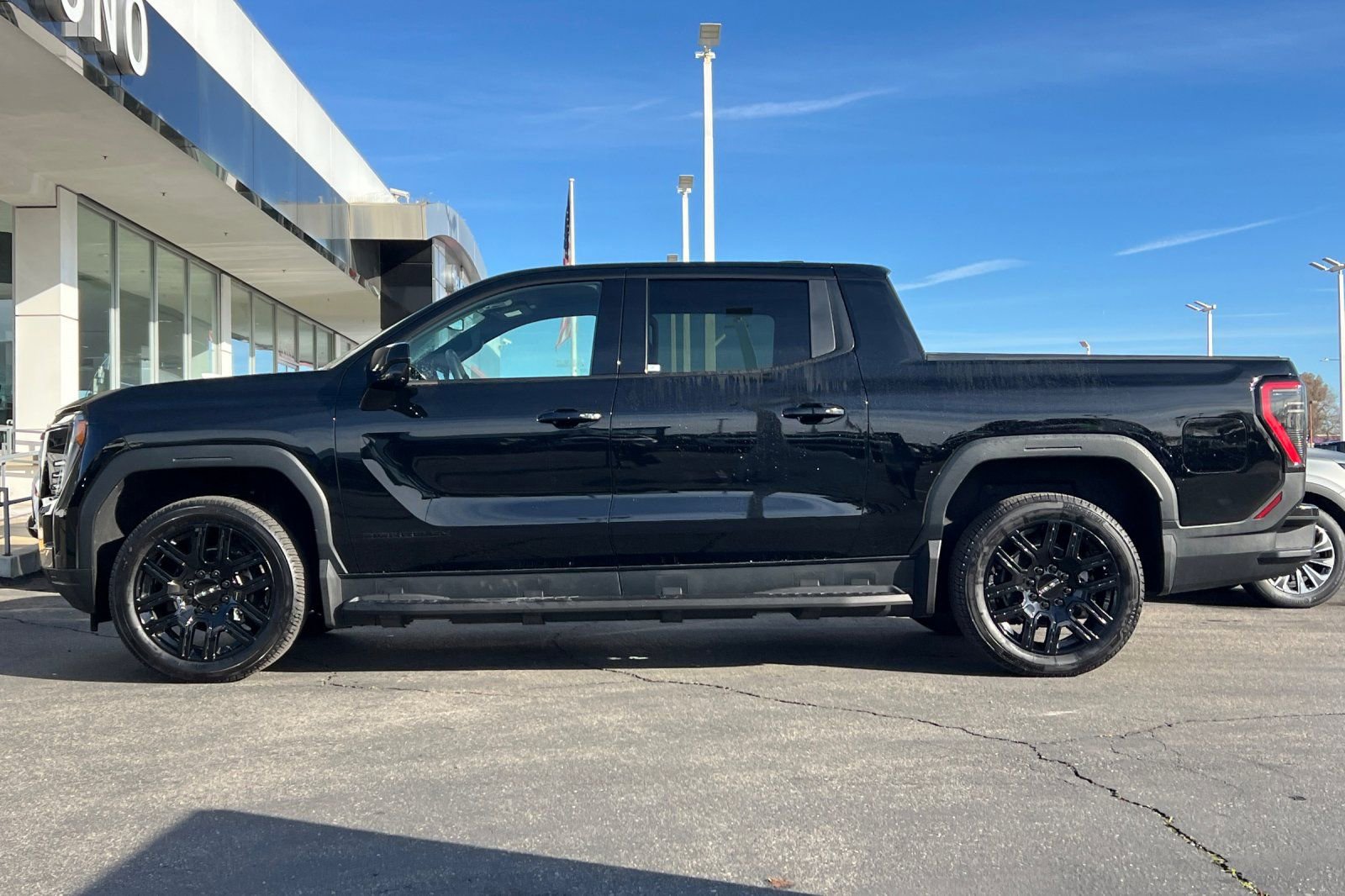 Used 2026 GMC Sierra EV Elevation w/ LPO, Elevation Dark Package image 7