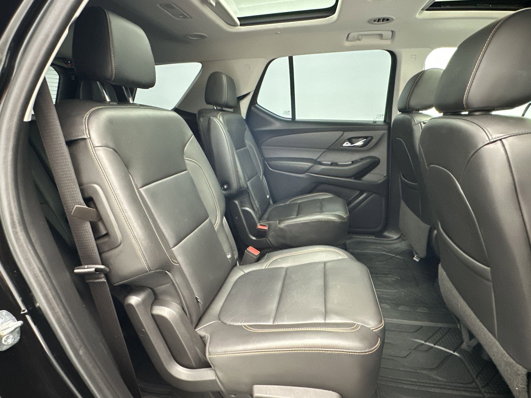Used 2020 Chevrolet Traverse RS w/ LPO, Floor Liner Package image 29