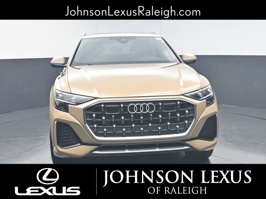 Used 2025 Audi Q8 Premium Plus image 4