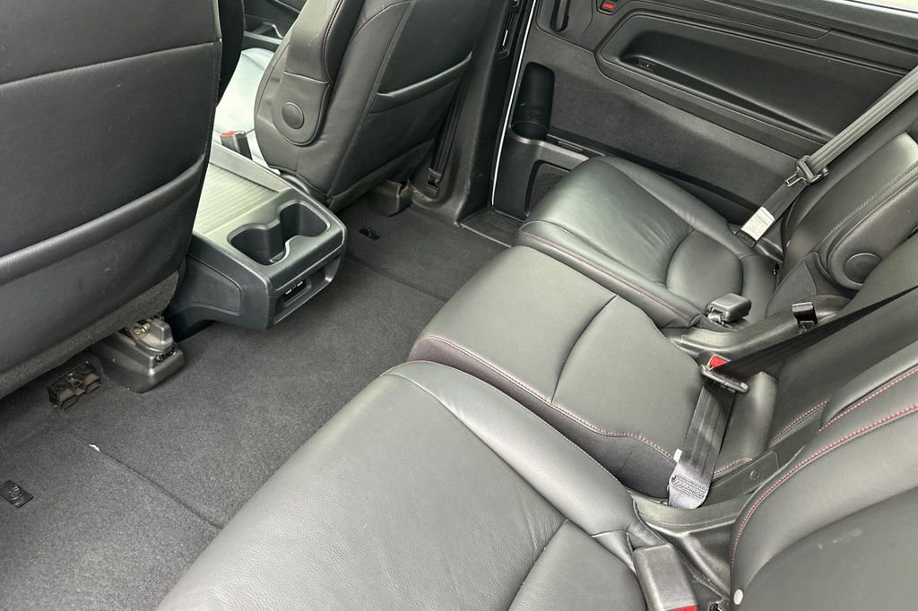 Used 2023 Honda Odyssey Sport image 11