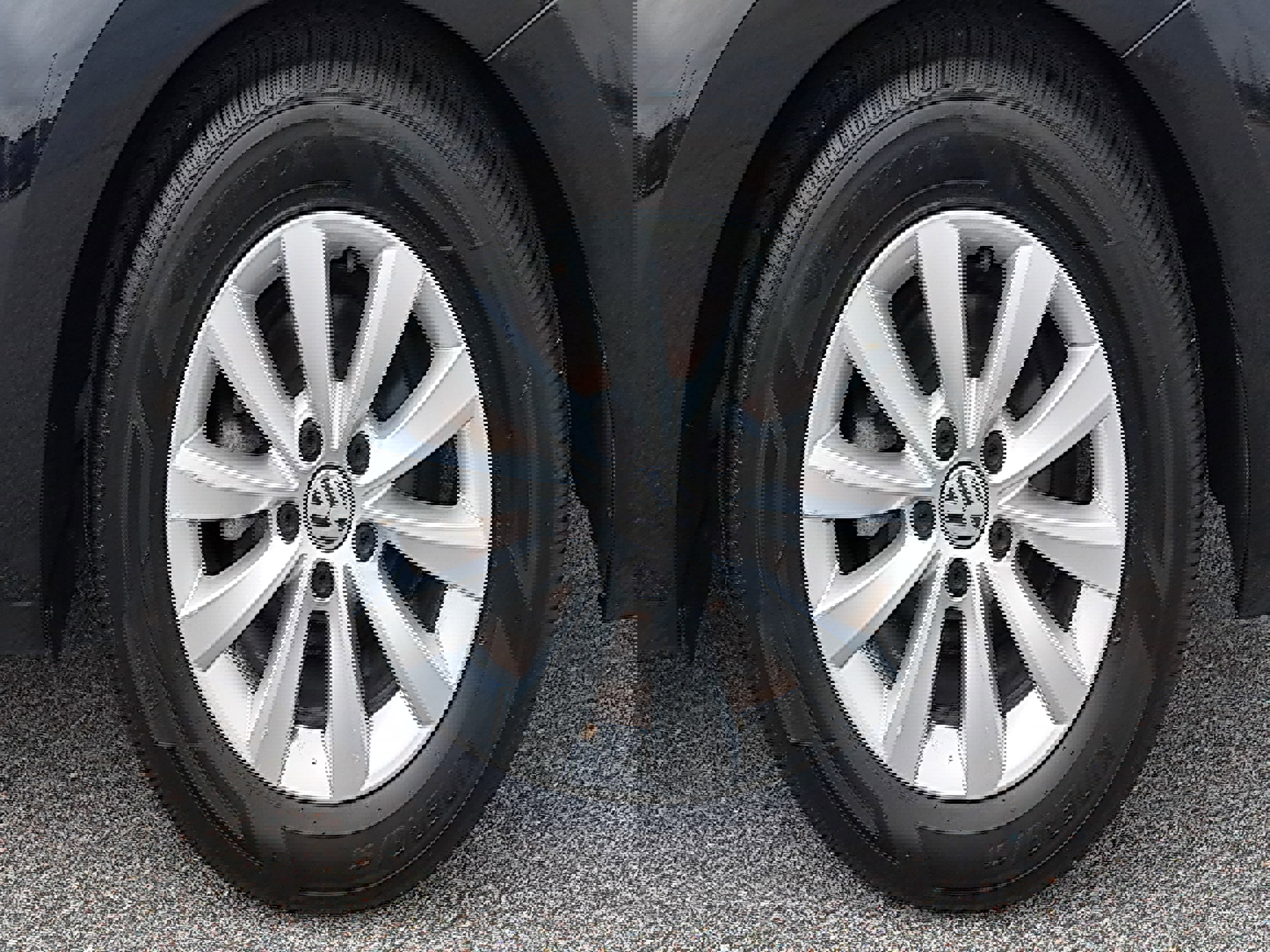 Used 2018 Volkswagen Beetle 2.0T S image 29