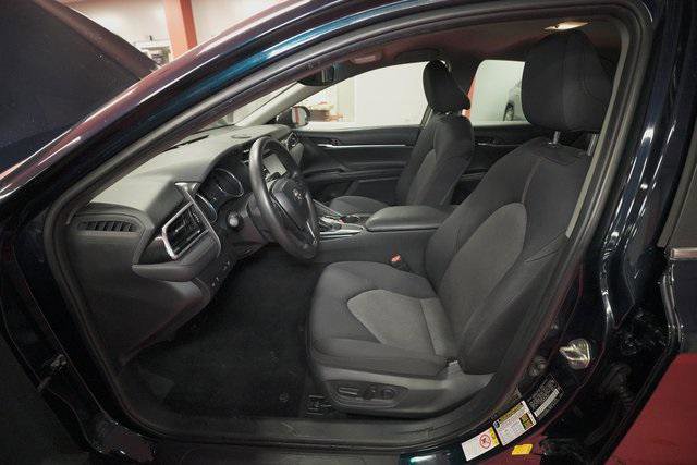 Certified 2018 Toyota Camry LE w/ Convenience Package FWD image 10