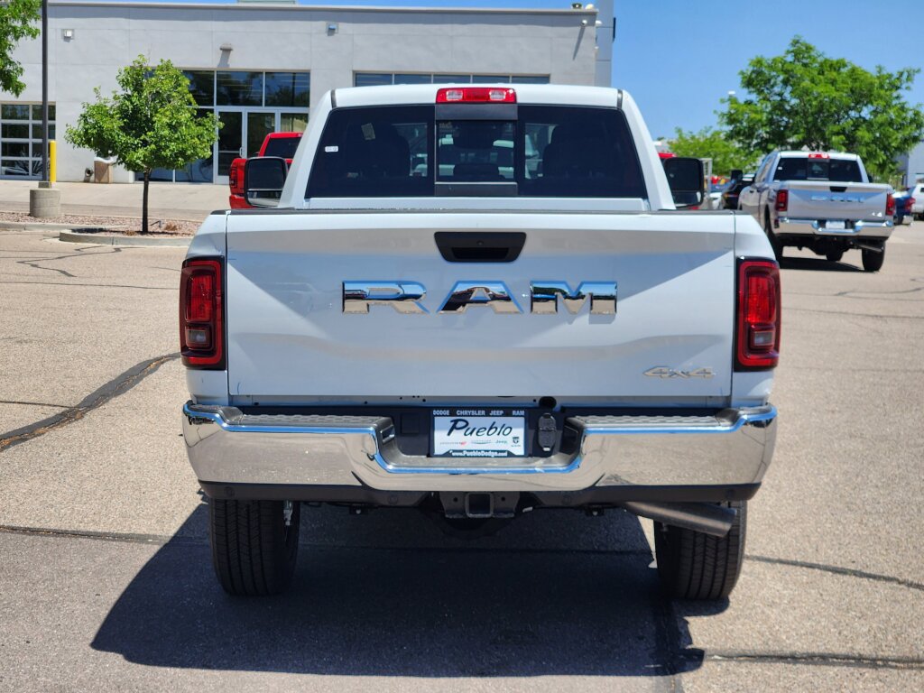 New 2026 RAM 2500 Tradesman AWD/4WD image 4