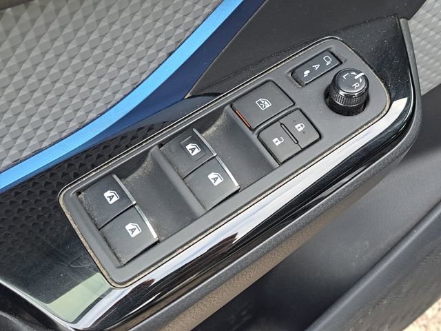 Used 2019 Toyota C-HR Limited image 17