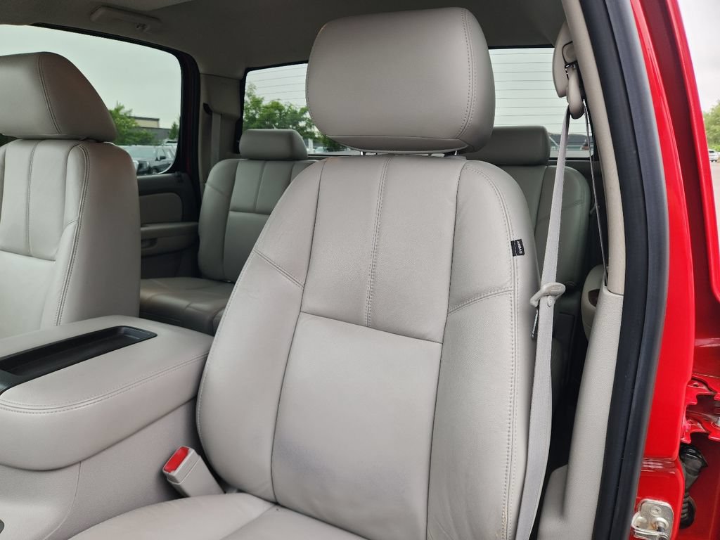 Used 2011 GMC Sierra 1500 SLT w/ SLT Convenience Package AWD/4WD image 12