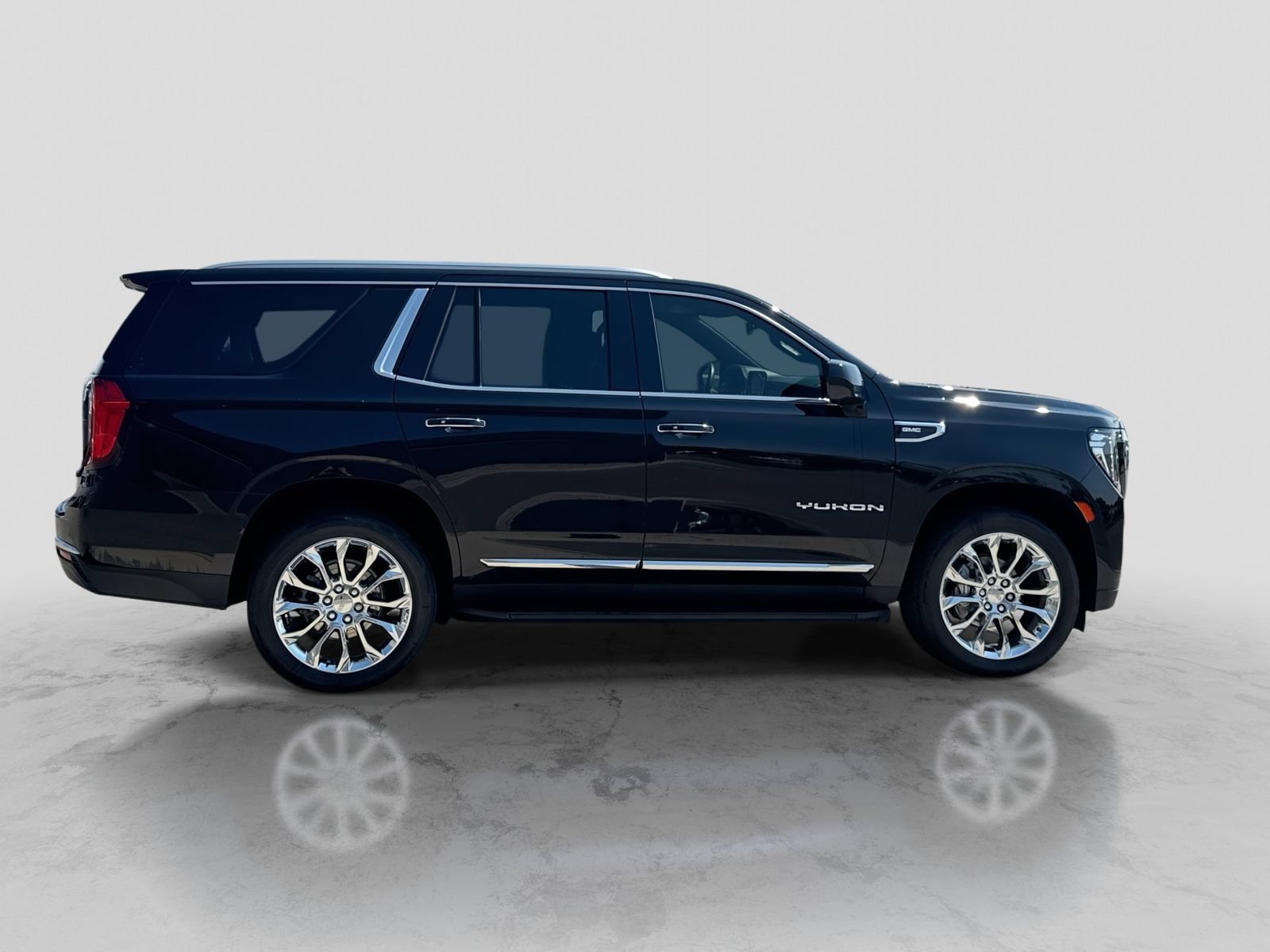 Used 2023 GMC Yukon SLT AWD/4WD image 9