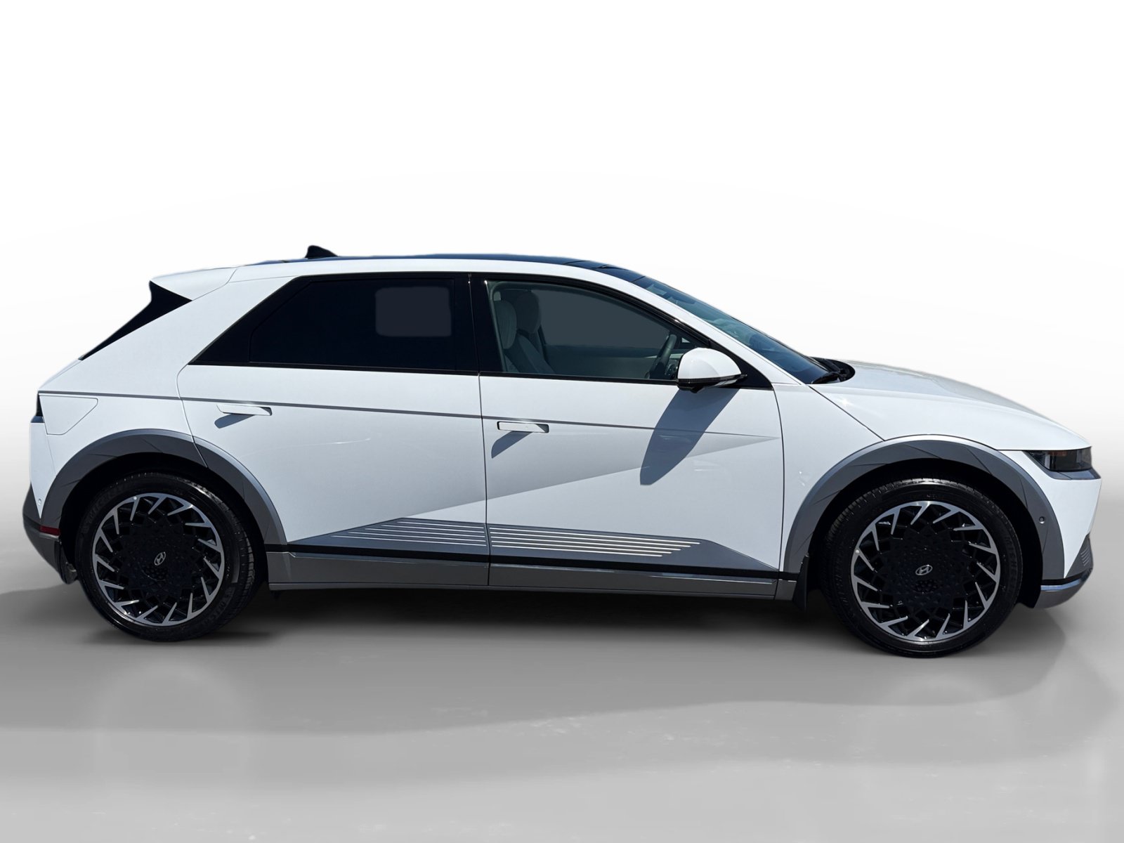 Certified 2024 Hyundai Ioniq 5 Limited AWD/4WD image 6