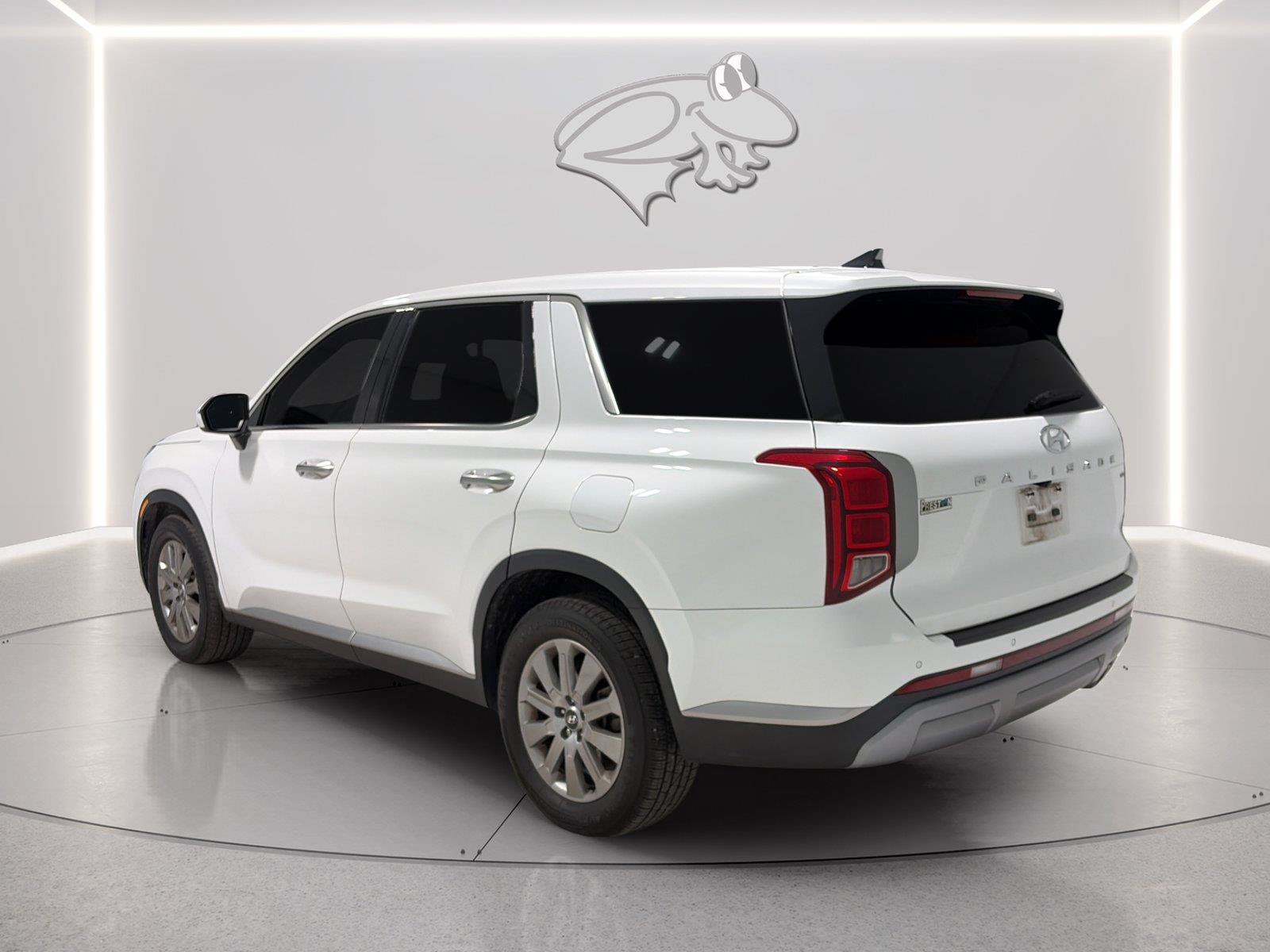 Used 2023 Hyundai Palisade SE AWD/4WD image 3