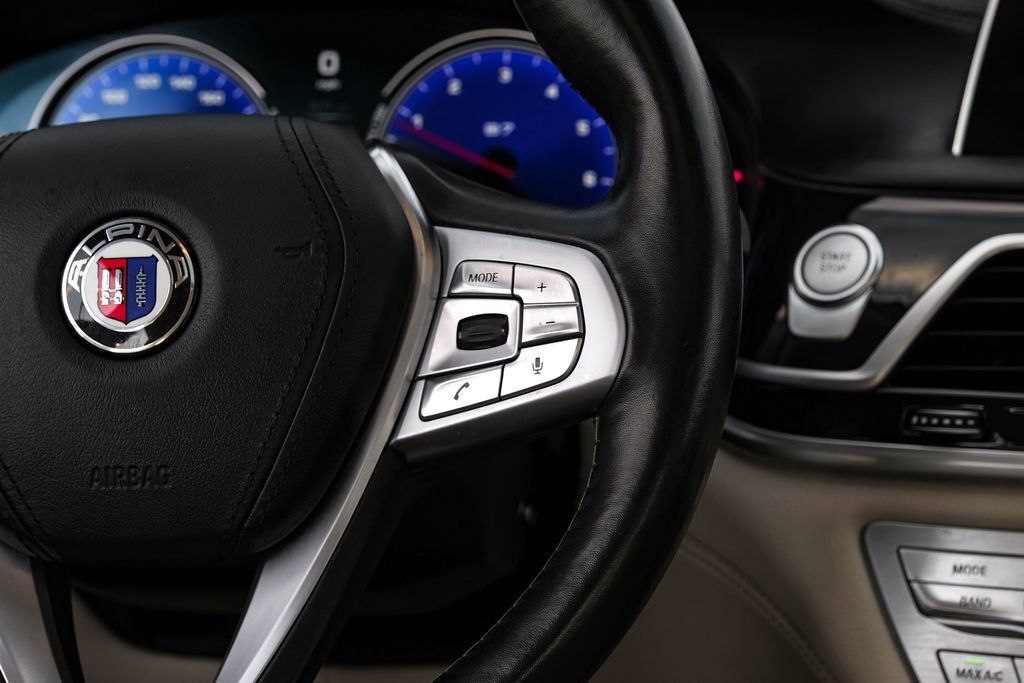 Used 2019 BMW ALPINA B7 xDrive w/ Luxury Rear Seating Package image 17