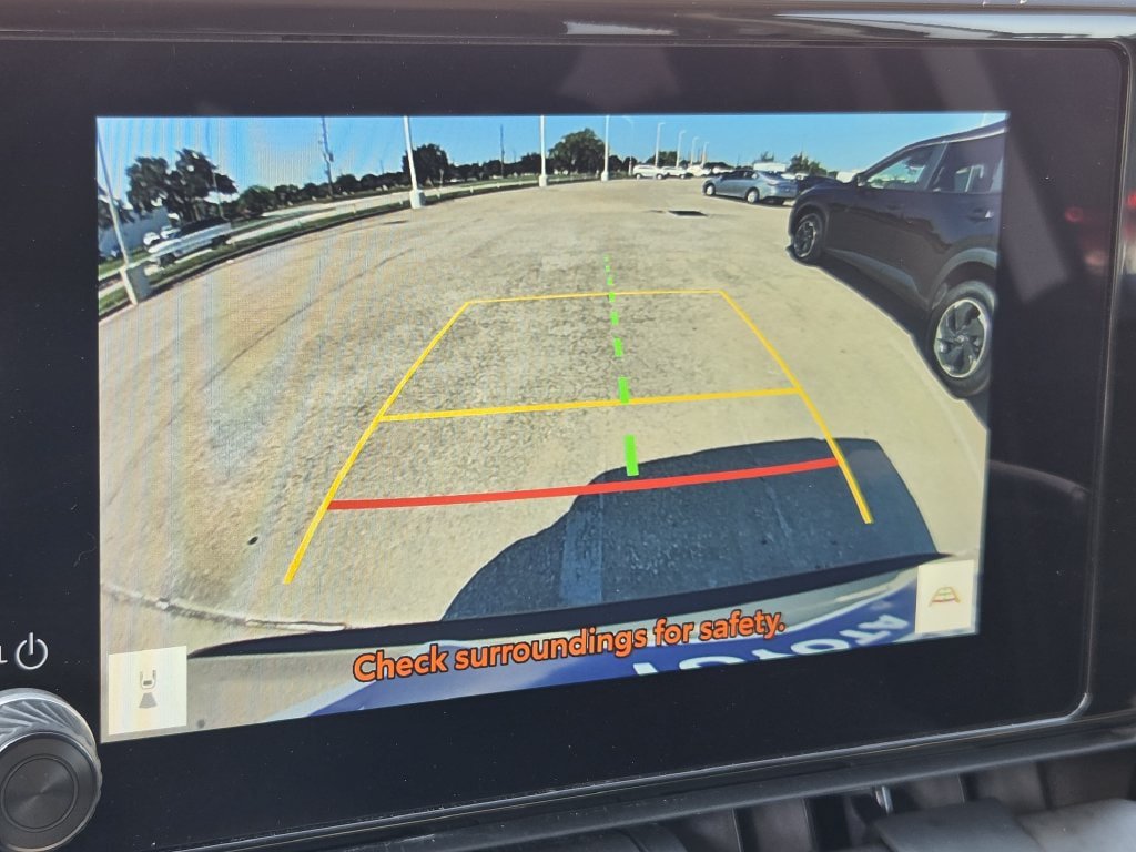 Used 2025 Toyota RAV4 XLE FWD image 19