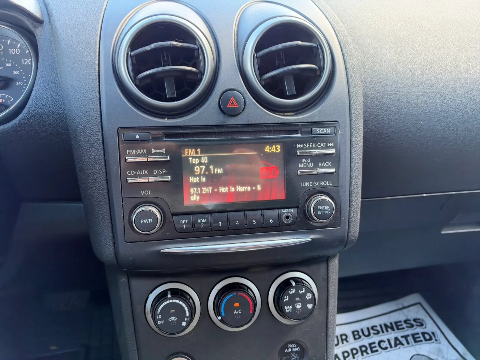 Used 2012 Nissan Rogue SV FWD image 13