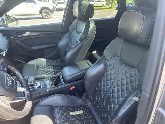 Used 2018 Audi SQ5 Premium Plus w/ S Sport Package AWD/4WD image 17