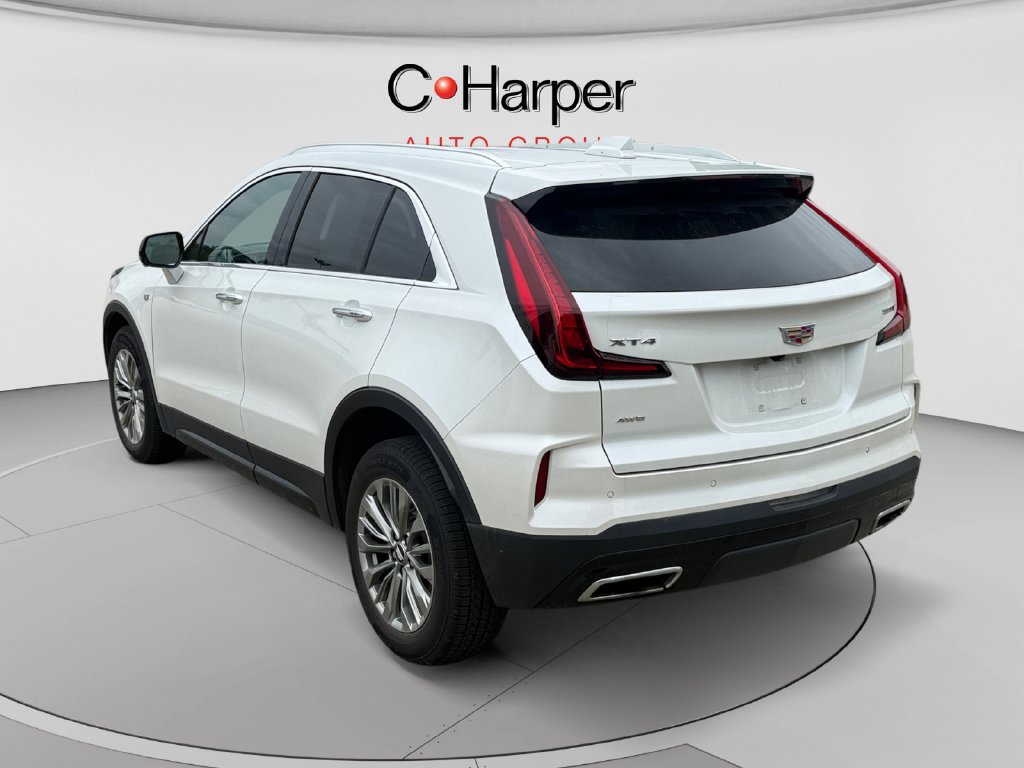 Used 2024 Cadillac XT4 Premium Luxury w/ Active Safety Package AWD/4WD image 5