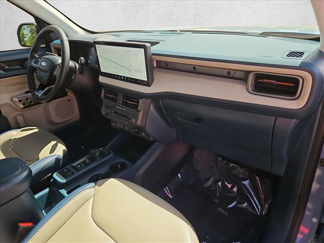 Used 2025 Ford Maverick Lariat w/ 4K Tow Package AWD/4WD image 22